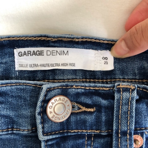 Ultra high rise denim shorts size 00 from garage - Picture 2 of 3